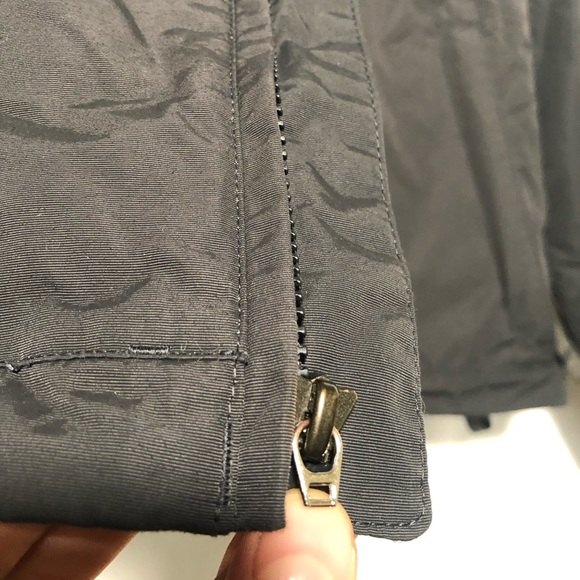 Burton Insulated FORMULA Snowboarding Jacket *Women’s* Small. Dark Grey, White - Picture 5 of 11